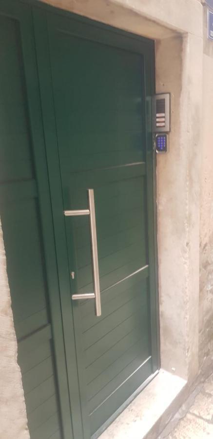 Ferienwohnung Sara Cosmo Split Exterior foto