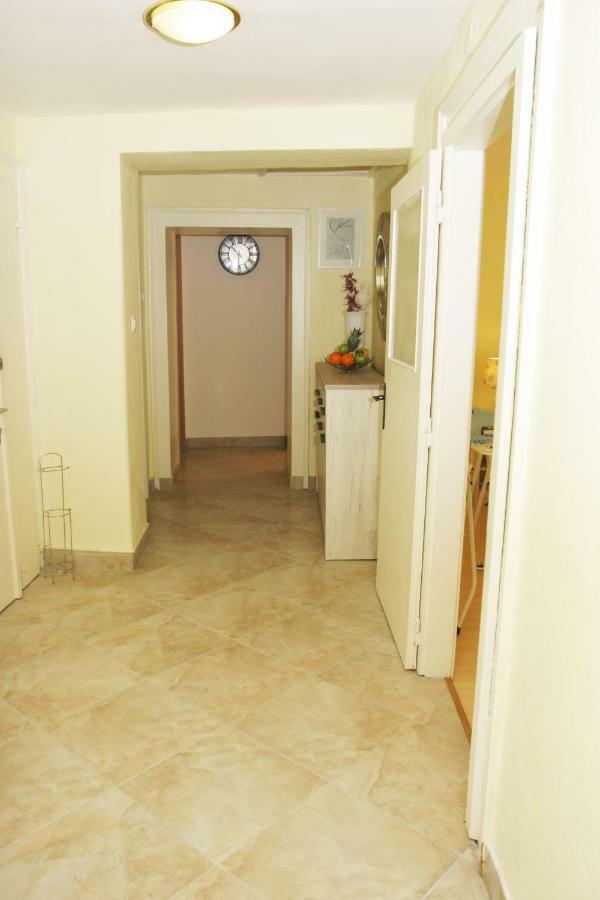 Ferienwohnung Sara Cosmo Split Exterior foto