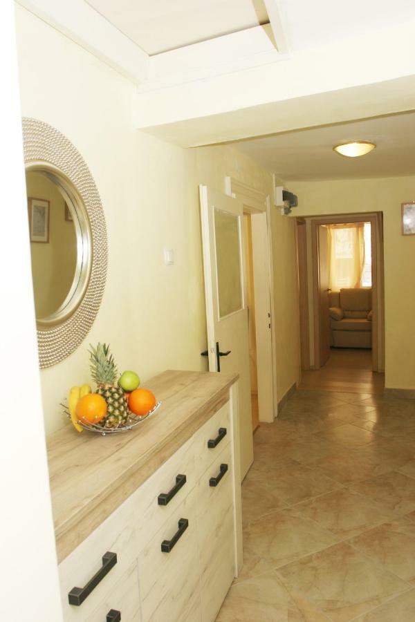 Ferienwohnung Sara Cosmo Split Exterior foto